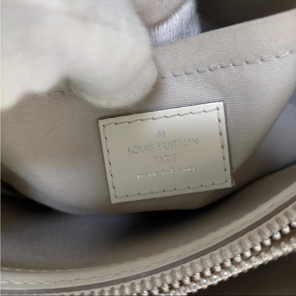 Louis Vuitton Epi BB Sunrise Satchel Bag - Picture 7 of 9